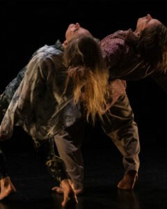 Photo de deux danseurs